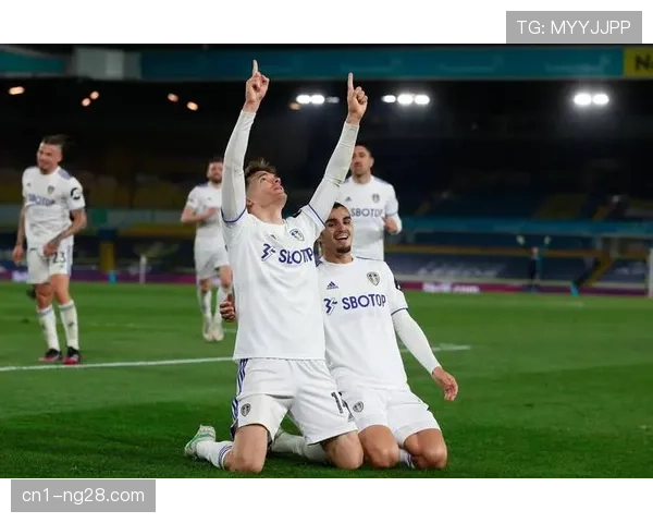 利兹联高空球对抗成功率仅40% 中场控制力不足制约进攻 利兹联高空球对抗成功率仅40% 中场控制力不足制约进攻